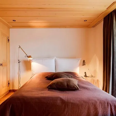 Apartment Luxurious Flat With Jacuzzi Sauna