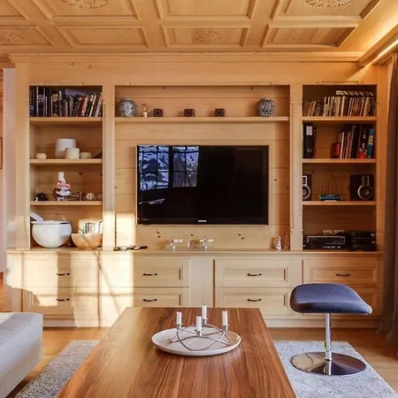 Apartment Luxurious Flat With Jacuzzi Sauna
