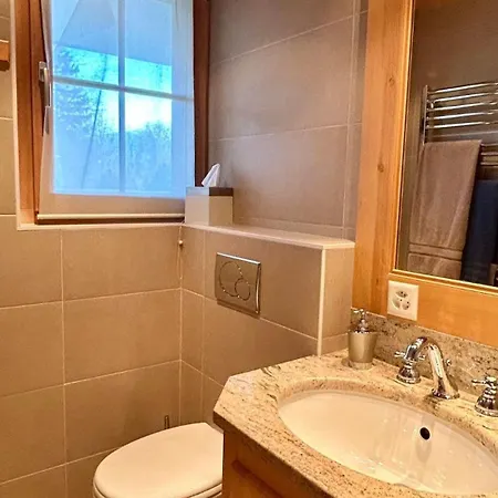 Luxurious Flat With Jacuzzi Sauna *