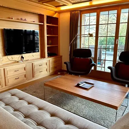 Apartment Luxurious Flat With Jacuzzi Sauna